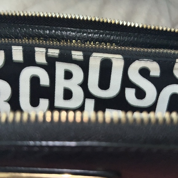 Marc by Marc Jacob’s Wallet - Picture 8 of 8